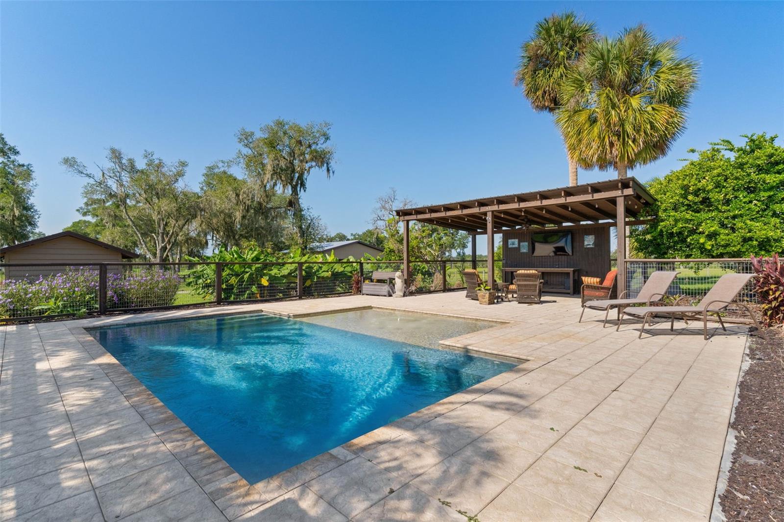 16215 Douglas, Groveland, FL 34736
