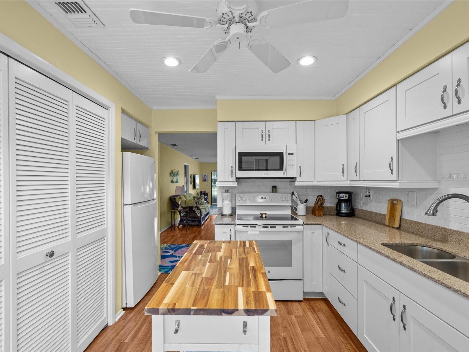 13002 Wedgewood Unit B, Hudson, FL 34667