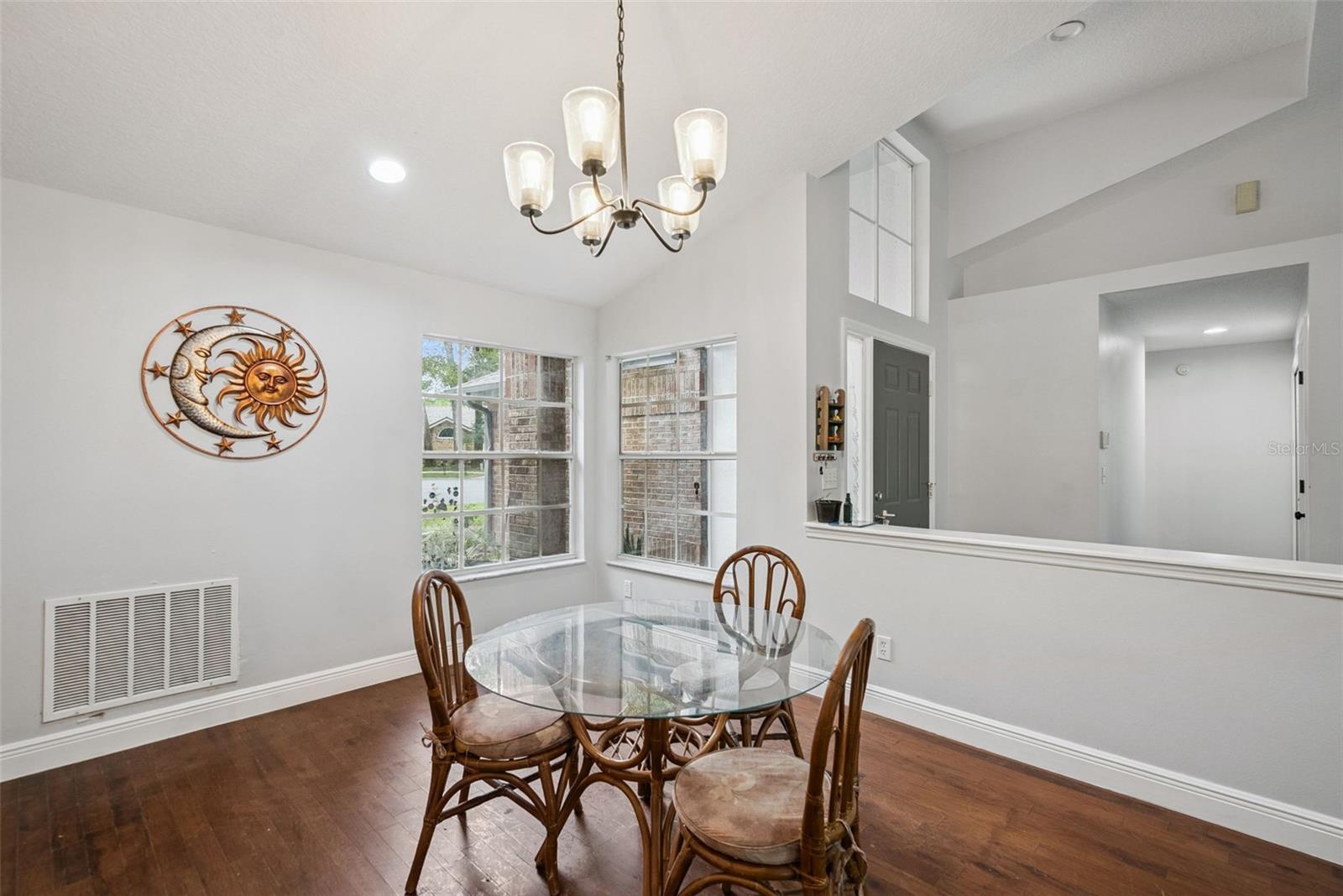 806 Oak Forest, Deland, FL 32724