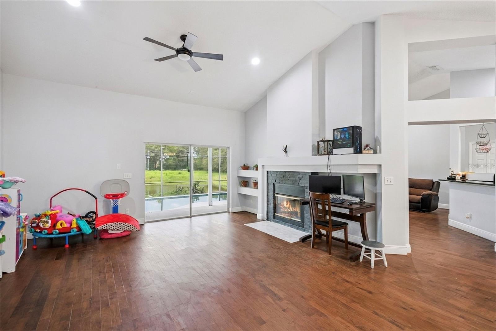 806 Oak Forest, Deland, FL 32724