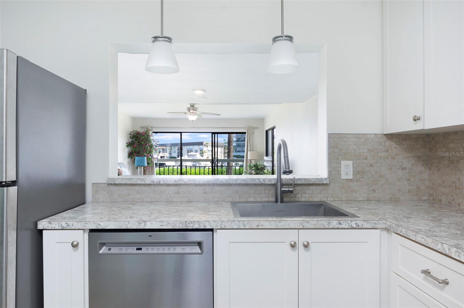 7903 Sailboat Key Unit 102, South Pasadena, FL 33707
