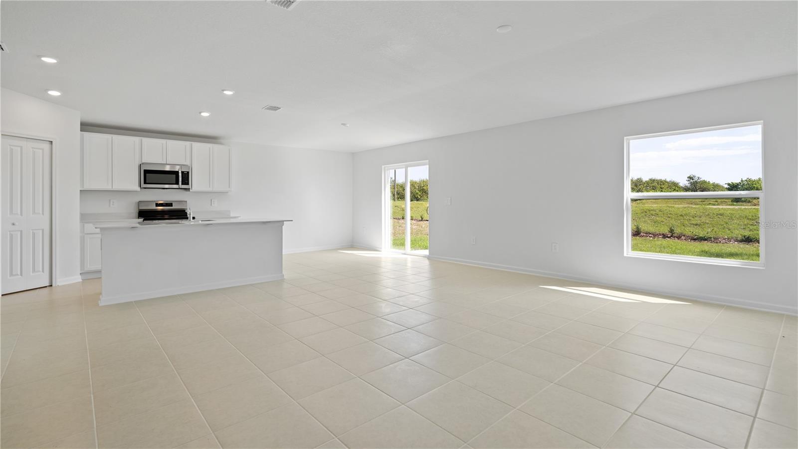 1948 Pine Meadows Golfcourse, Eustis, FL 32726