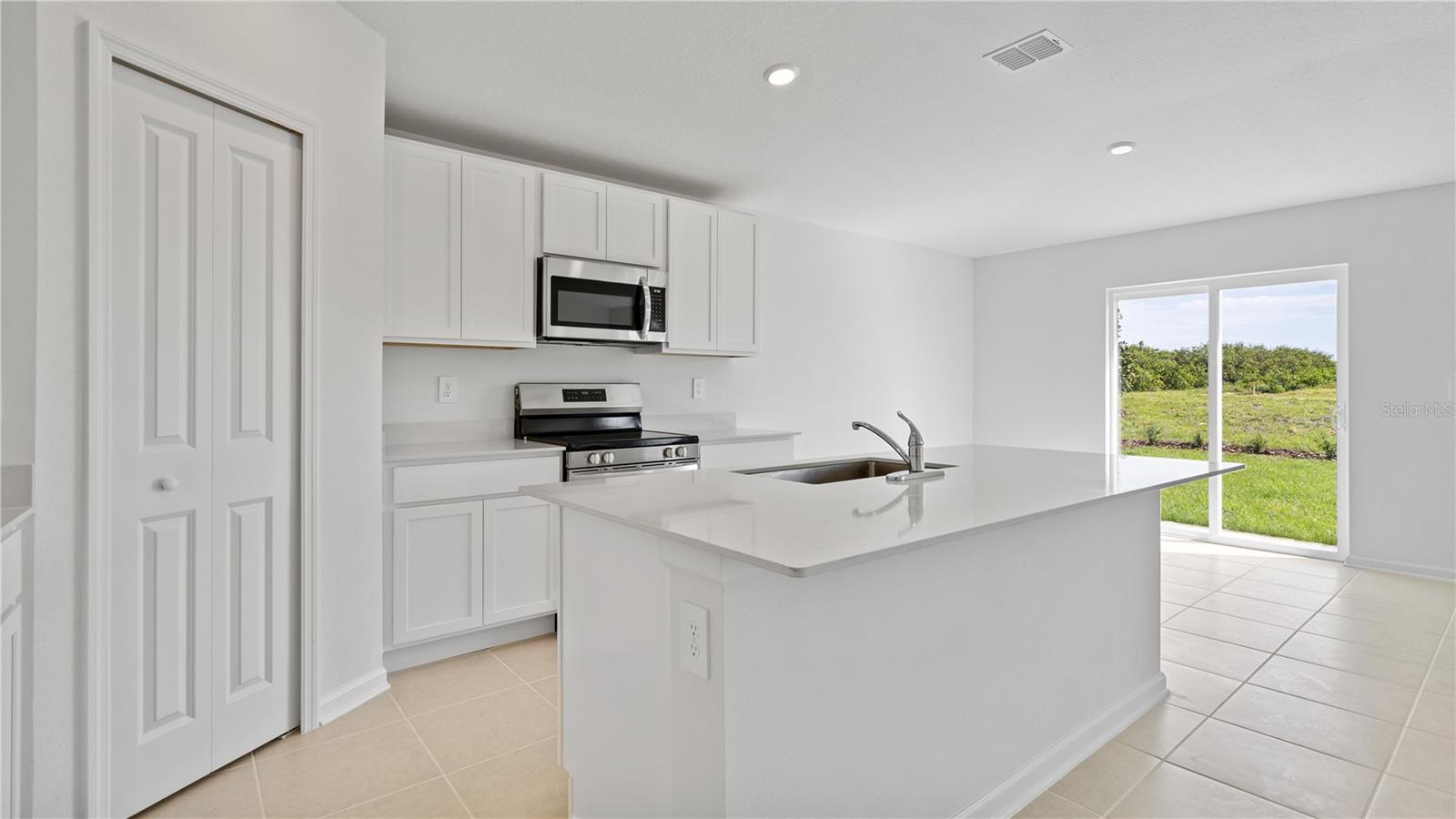 1948 Pine Meadows Golfcourse, Eustis, FL 32726
