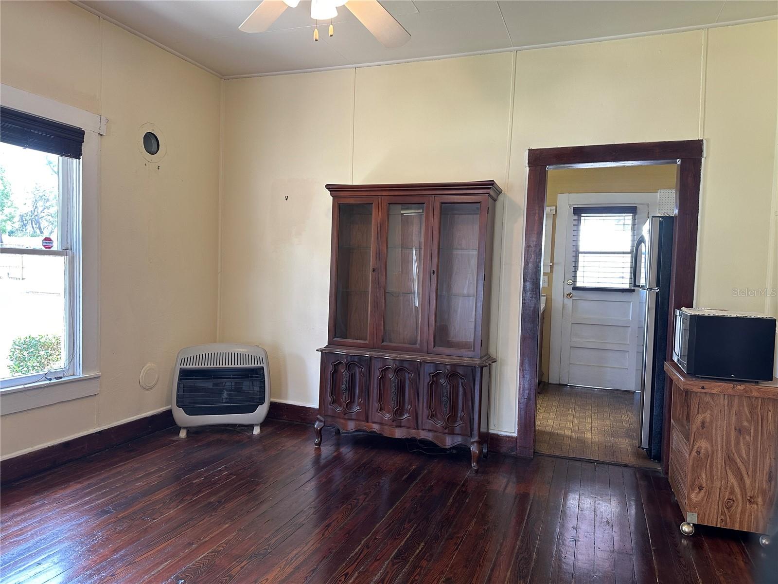 1209 Ellicott, Tampa, FL 33603