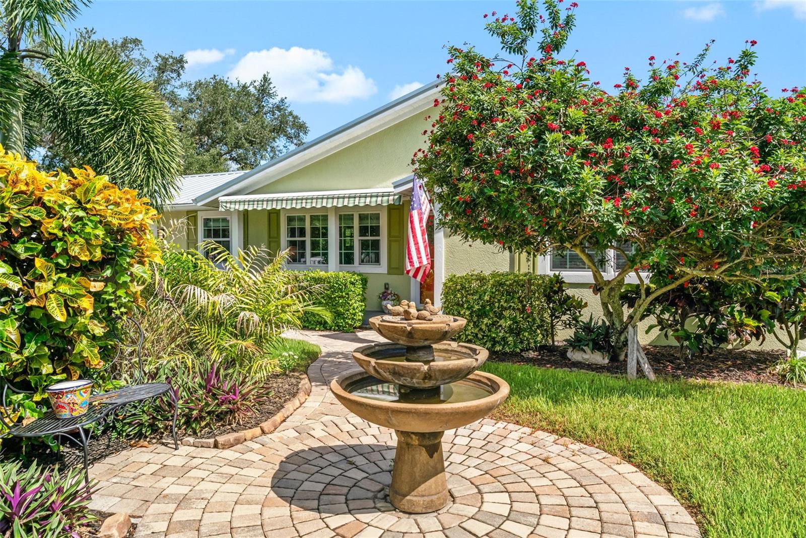 1907 Magnolia, Sarasota, FL 34239