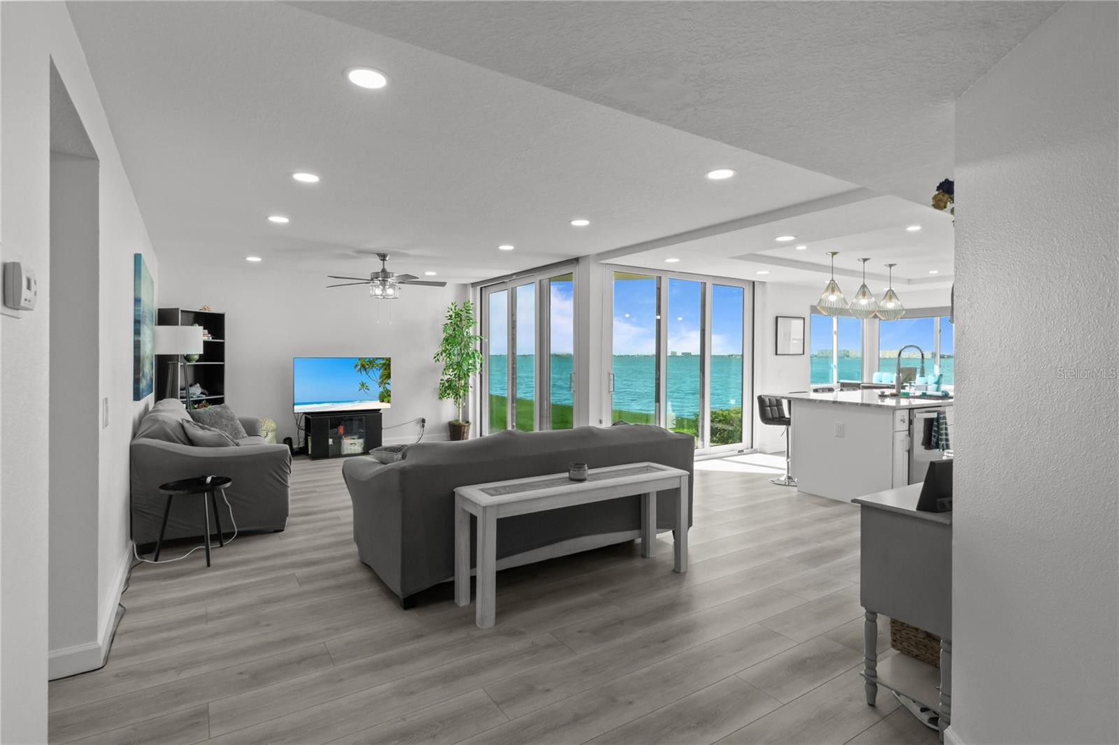 5505 La Puerta del Sol Unit 126, St Petersburg, FL 33715