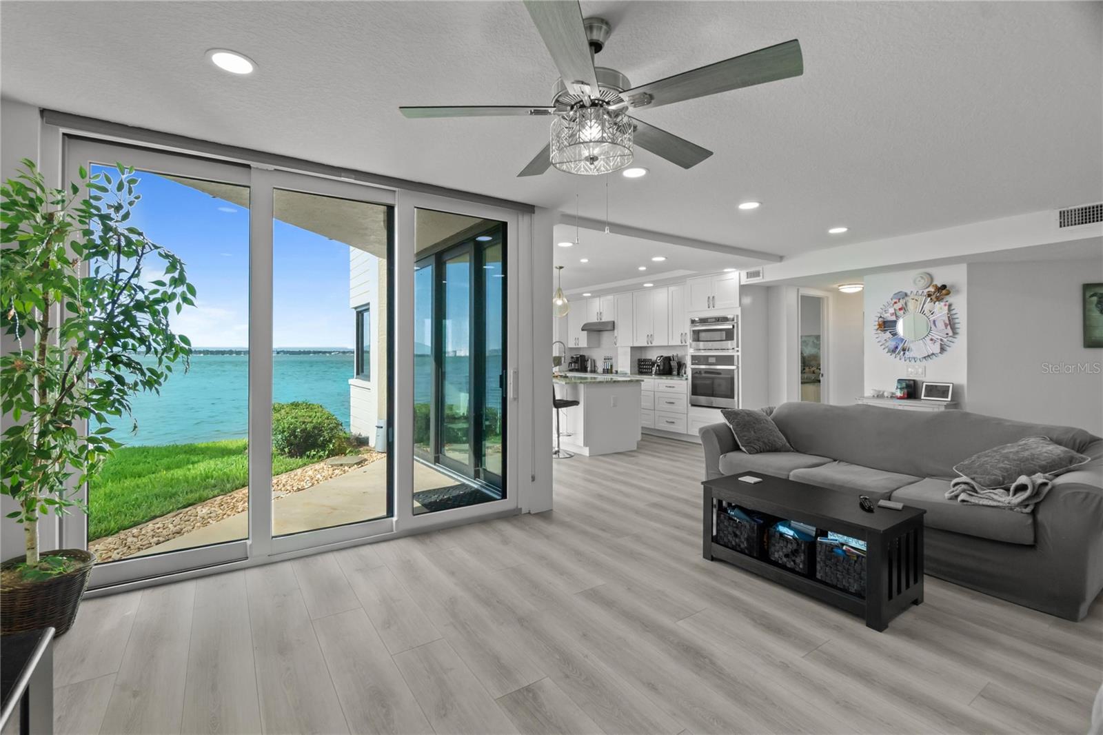 5505 La Puerta del Sol Unit 126, St Petersburg, FL 33715