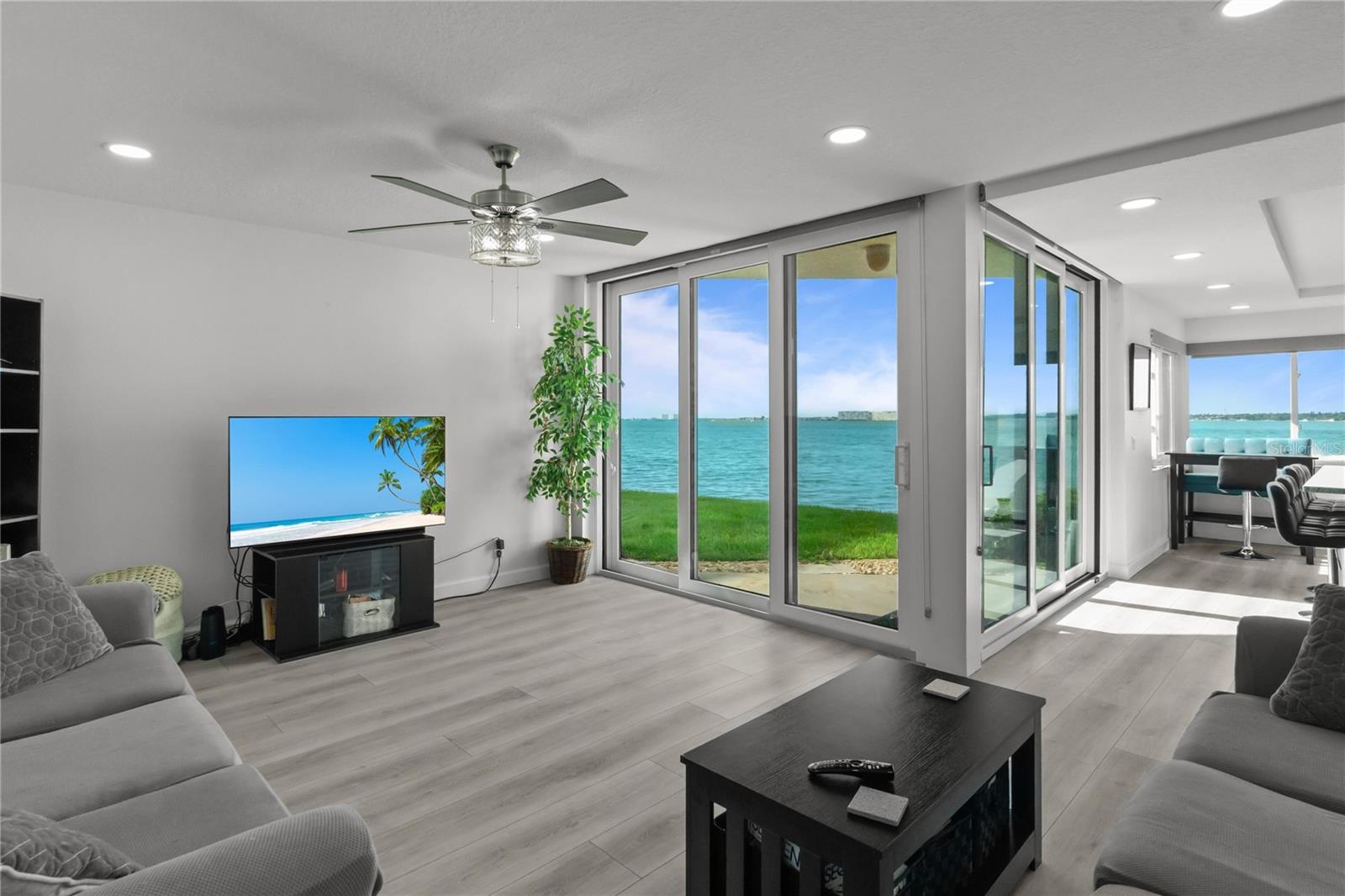 5505 La Puerta del Sol Unit 126, St Petersburg, FL 33715