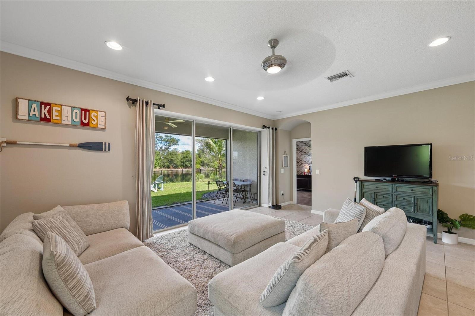 6145 Anise, Sarasota, FL 34238