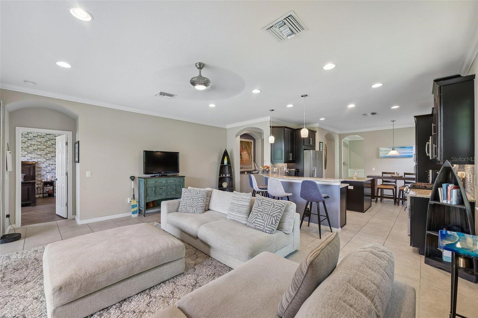 6145 Anise, Sarasota, FL 34238
