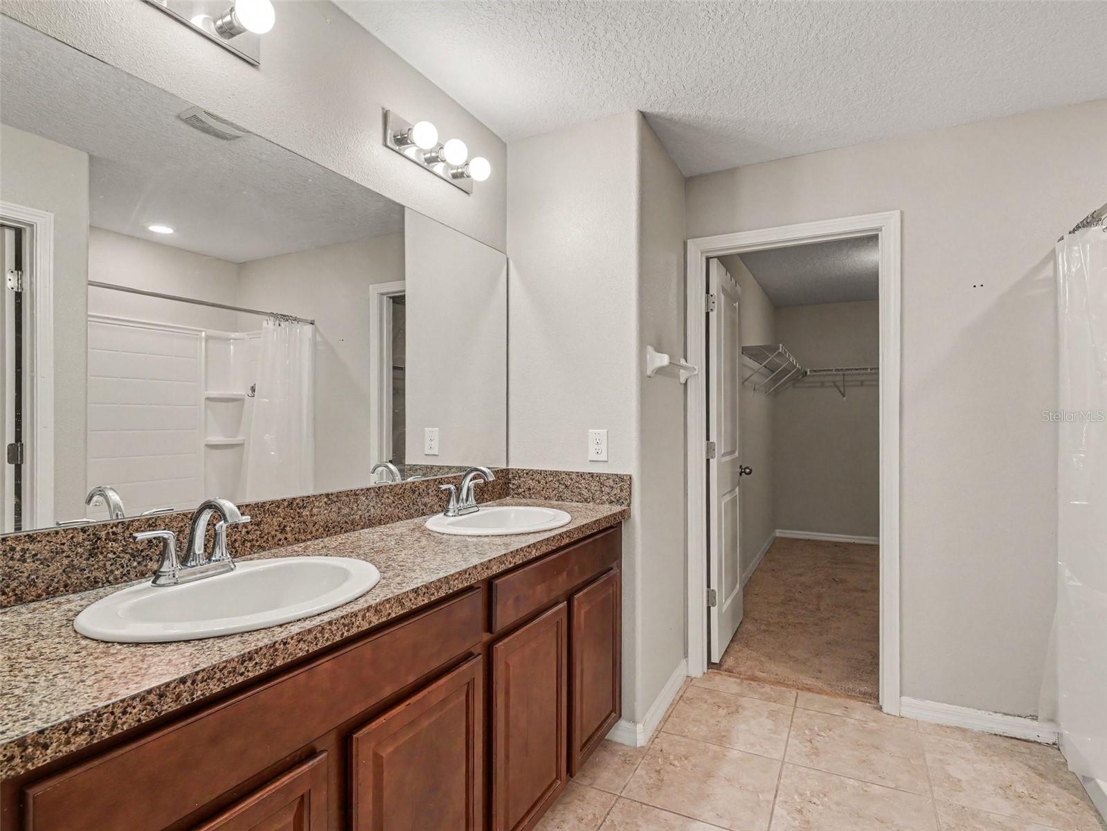 2210 Purple Orchid, Ruskin, FL 33570