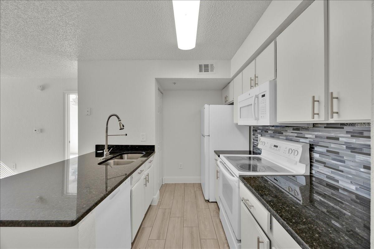 2212 Grand Cayman Unit 1617, Kissimmee, FL 34741