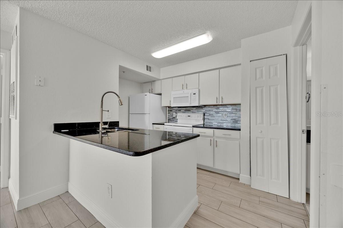 2212 Grand Cayman Unit 1617, Kissimmee, FL 34741