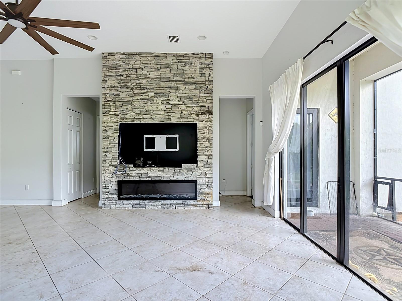 5122 Monza, Ave Maria, FL 34142