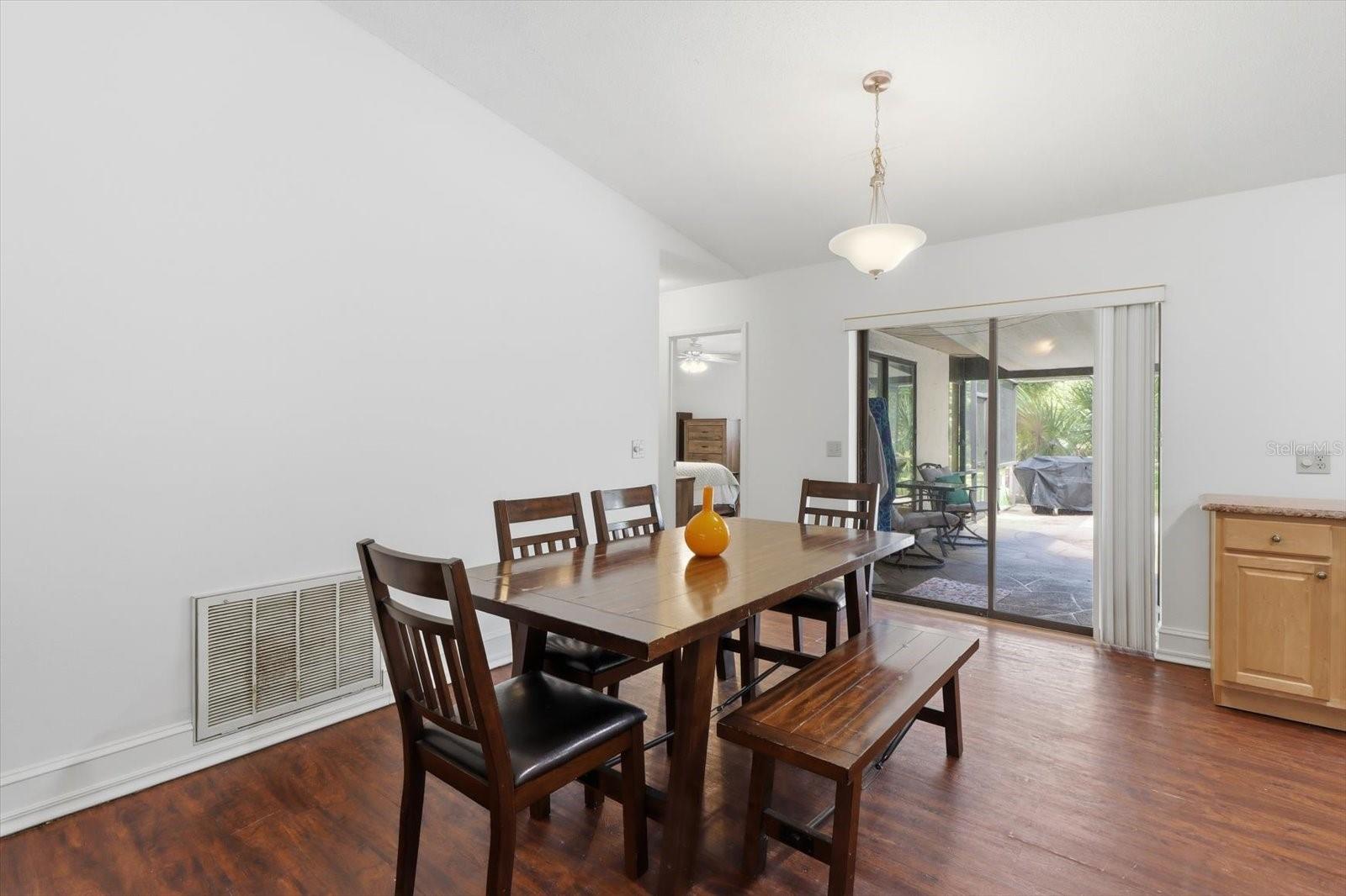 9685 Tom Mason, Crystal River, FL 34428
