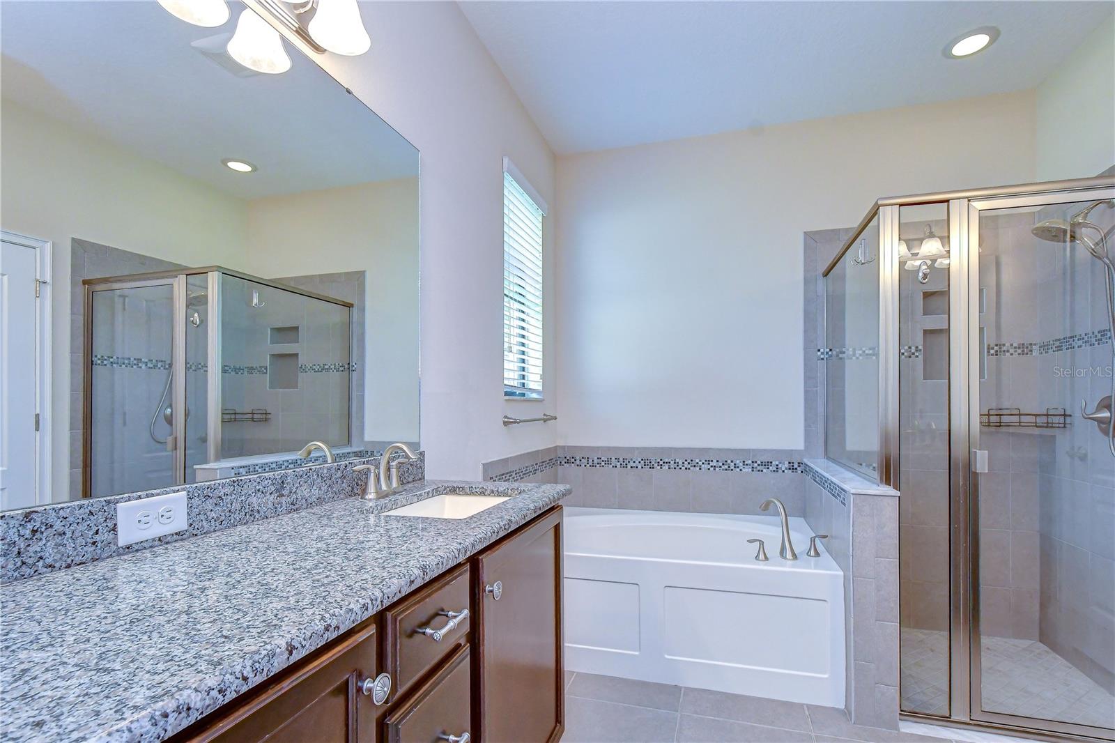 826 Vino Verde, Brandon, FL 33511