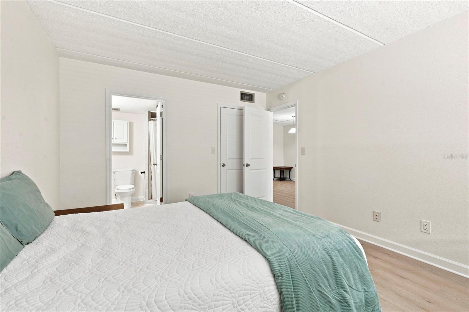 4435 1st Unit 110, St Petersburg, FL 33703