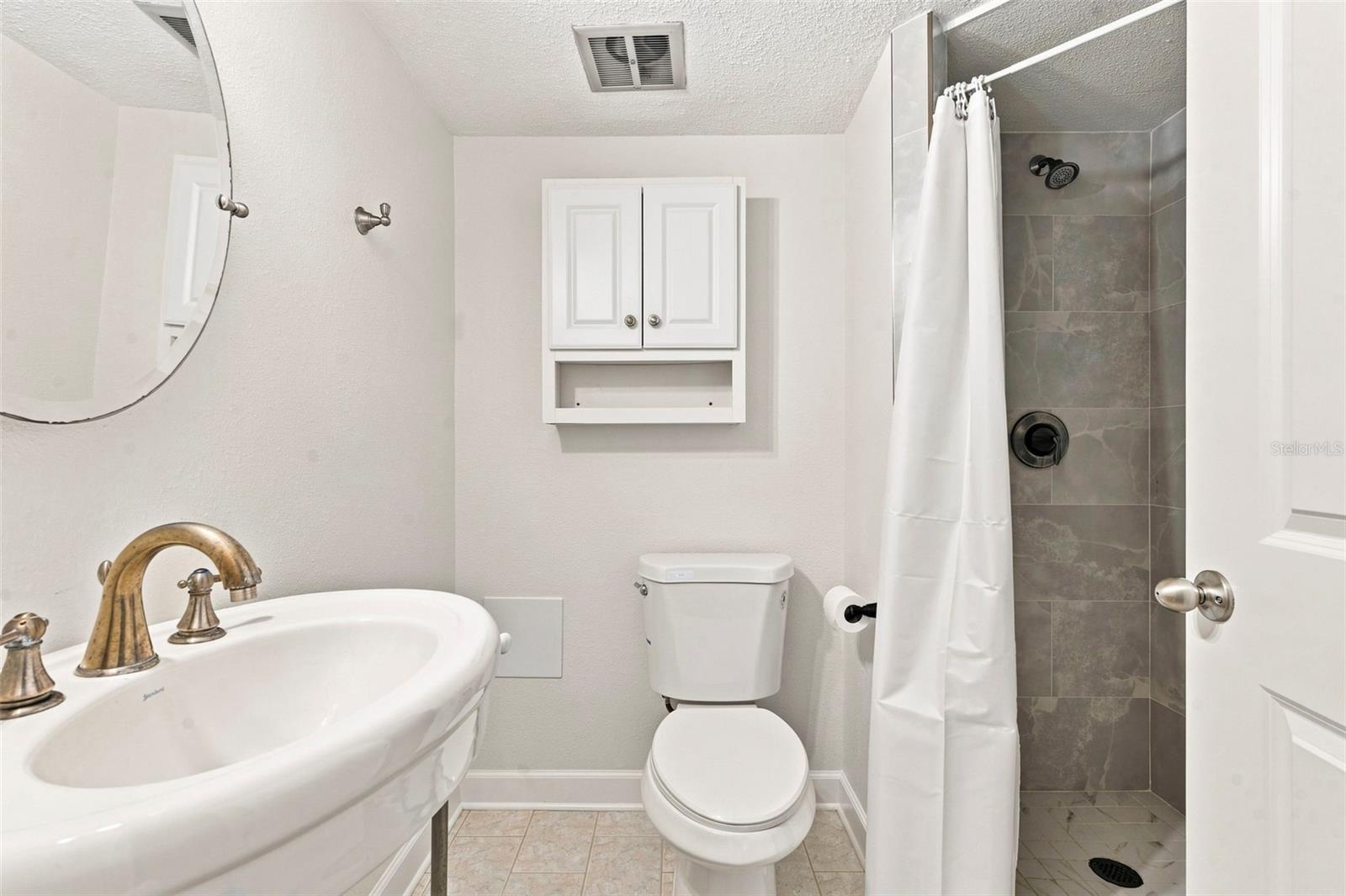 4435 1st Unit 110, St Petersburg, FL 33703