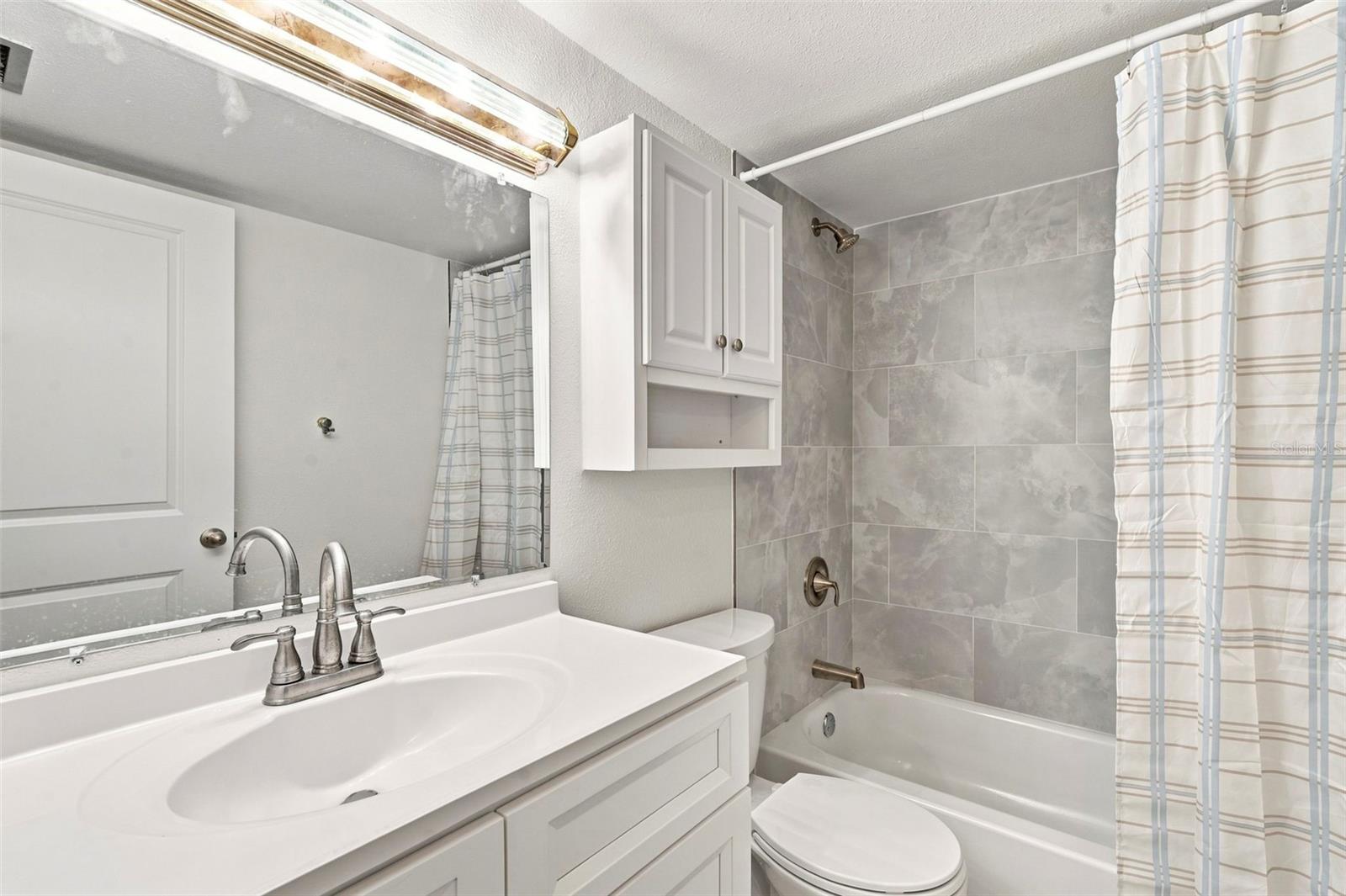 4435 1st Unit 110, St Petersburg, FL 33703