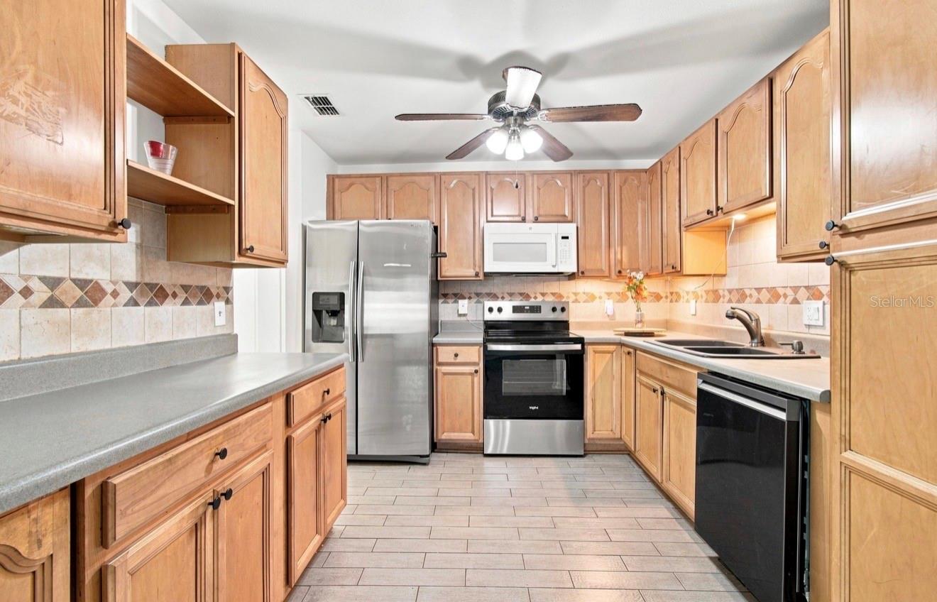 1932 Gregory, Tampa, FL 33613