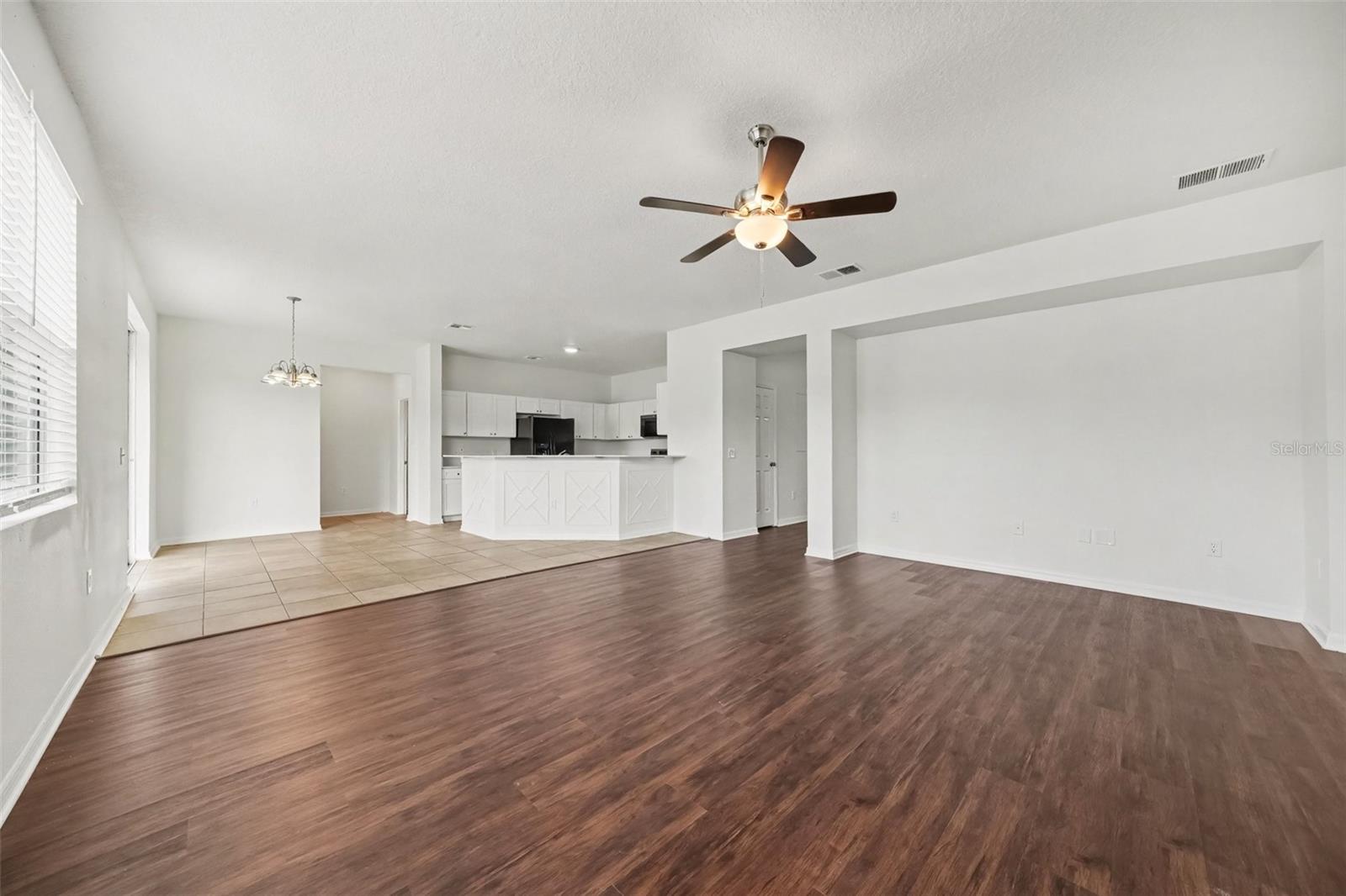 2012 Bearing, Kissimmee, FL 34744