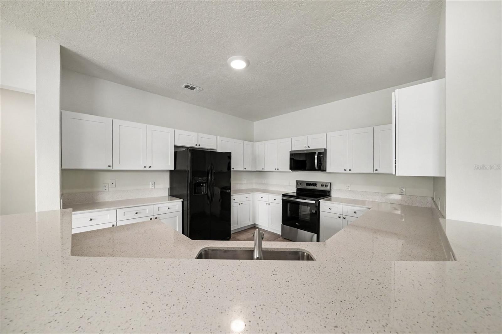 2012 Bearing, Kissimmee, FL 34744