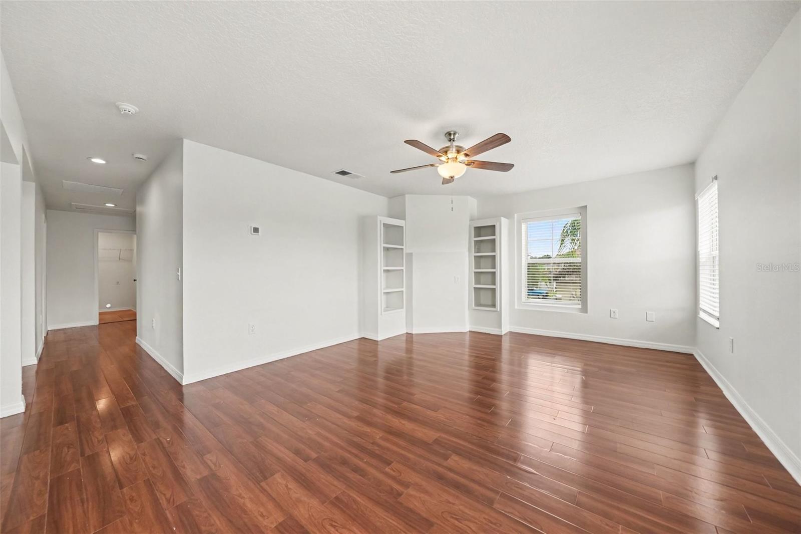 2012 Bearing, Kissimmee, FL 34744