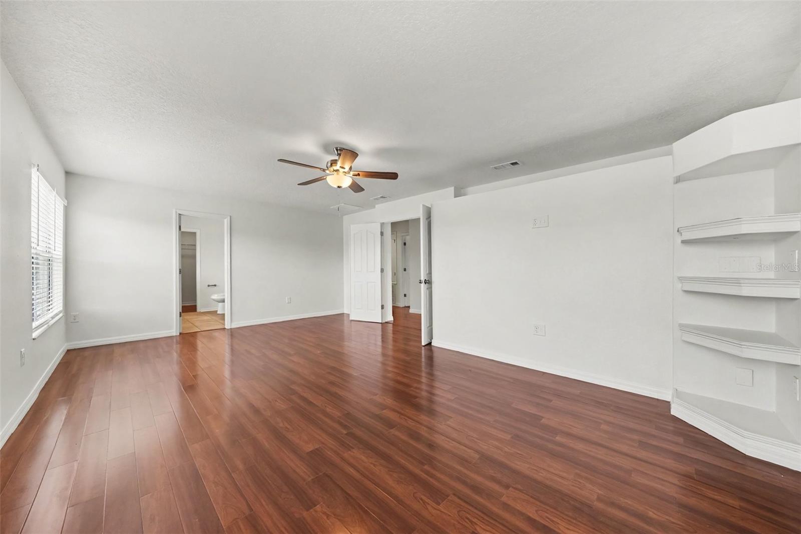 2012 Bearing, Kissimmee, FL 34744