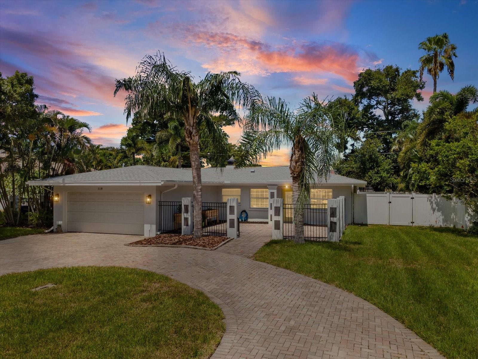 118 Live Oak, Largo, FL 33770