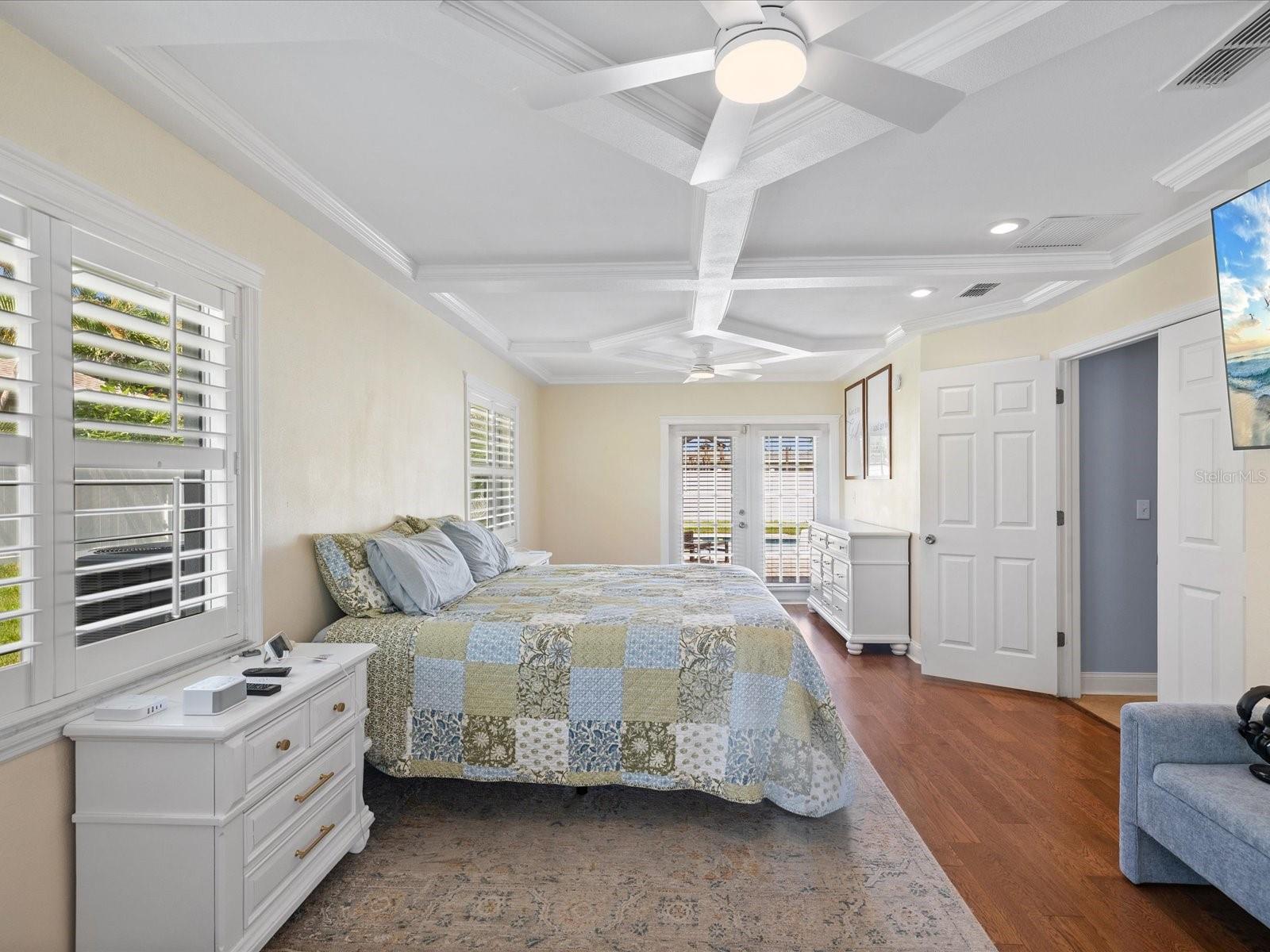 118 Live Oak, Largo, FL 33770