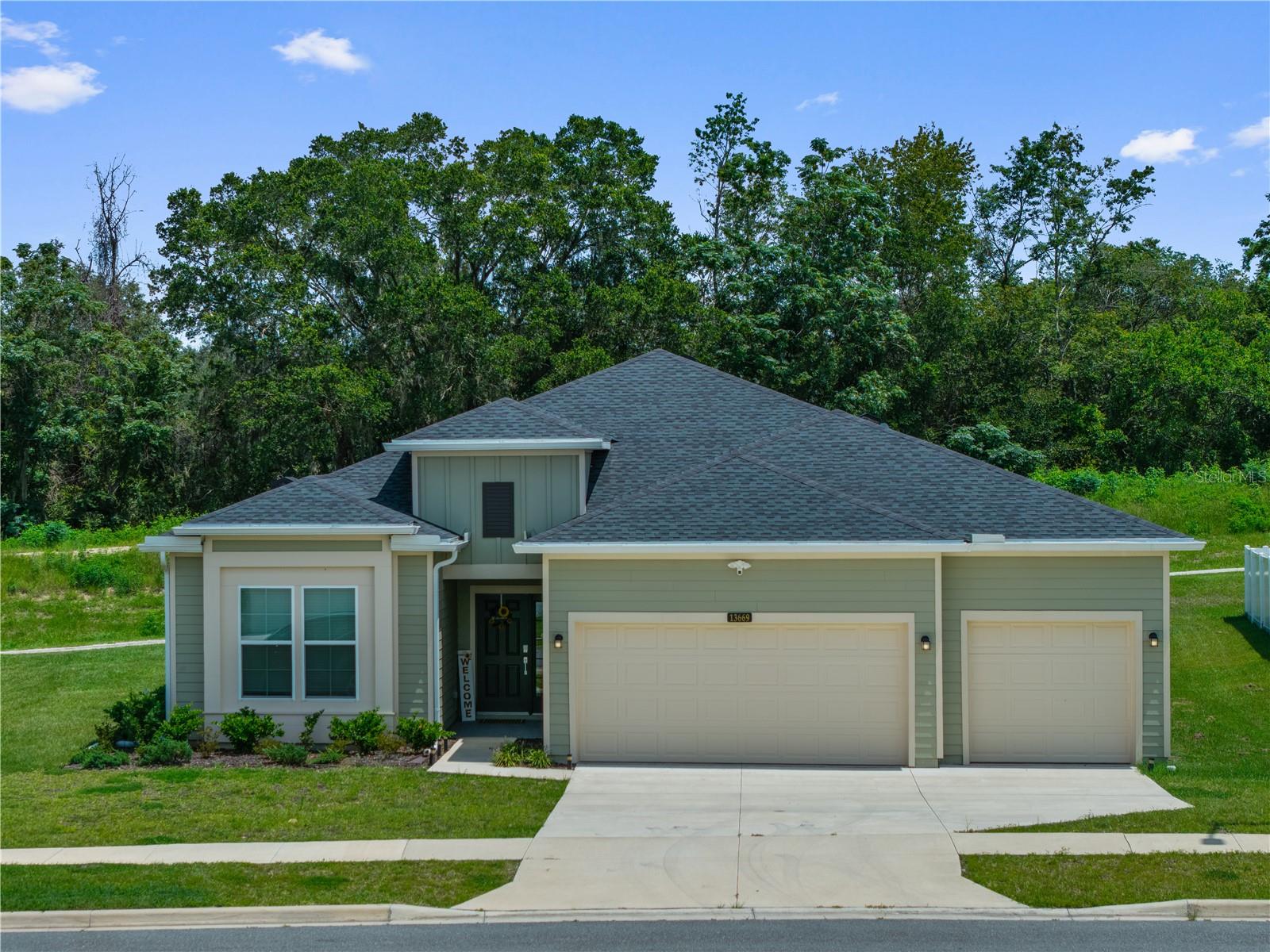 13669 Convergence, Alachua, FL 32615