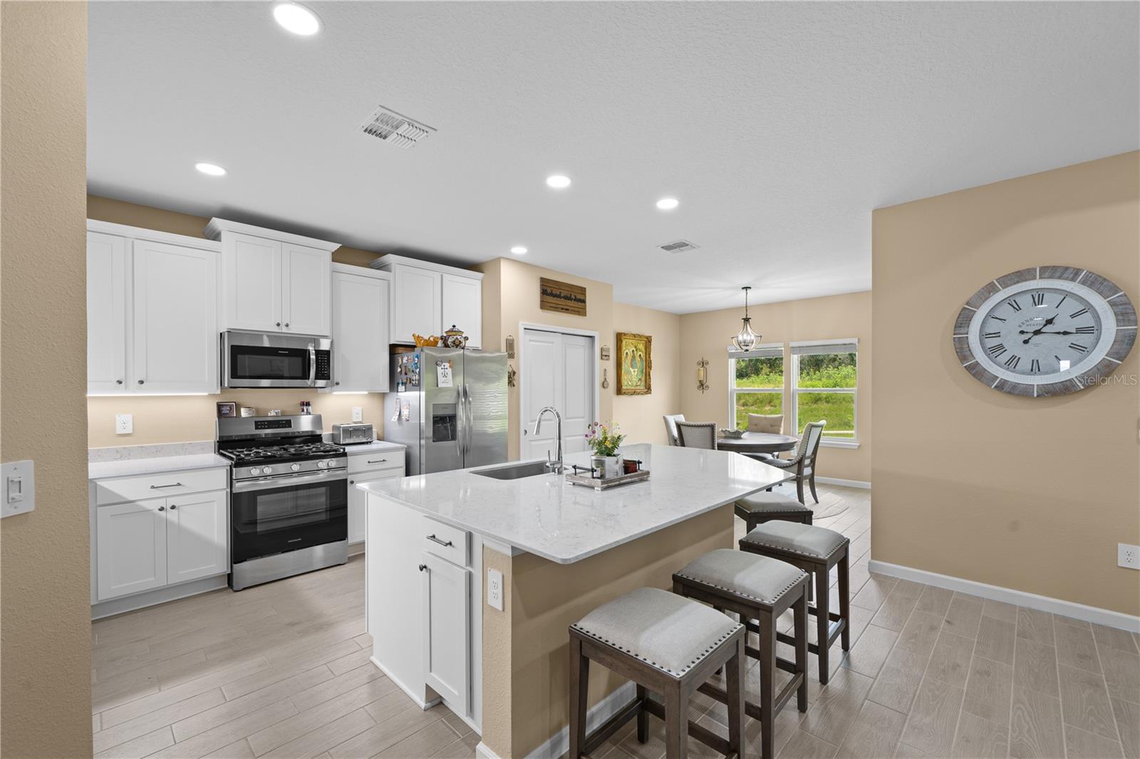 13669 Convergence, Alachua, FL 32615