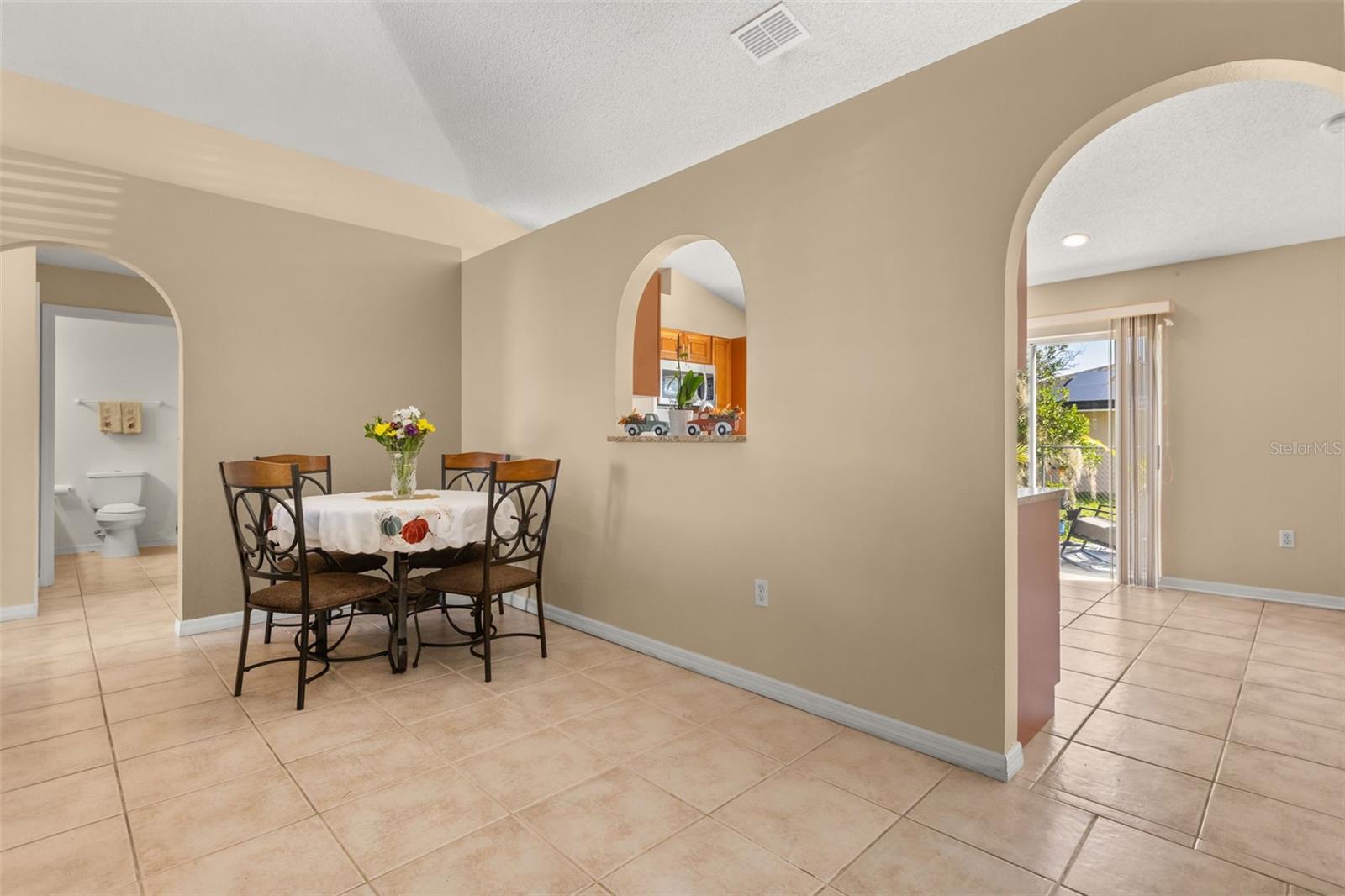374 Colonade, Kissimmee, FL 34758