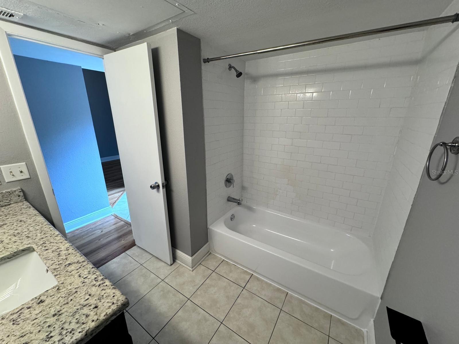 1916 Lake Atriums Unit 33, Orlando, FL 32839