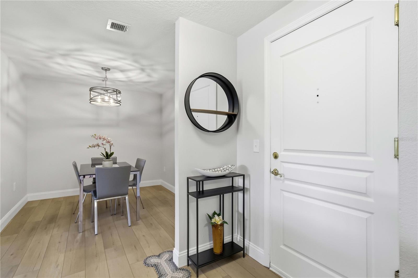 750 Tamiami Unit 312, Sarasota, FL 34236