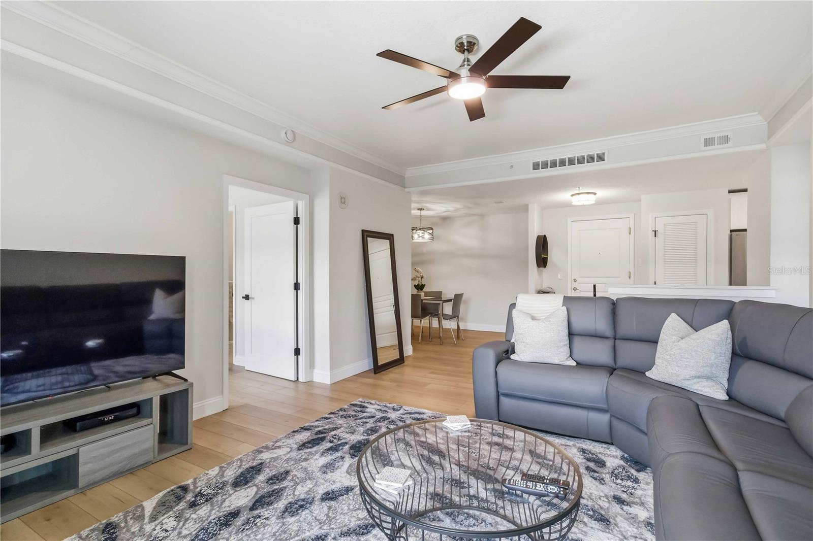 750 Tamiami Unit 312, Sarasota, FL 34236