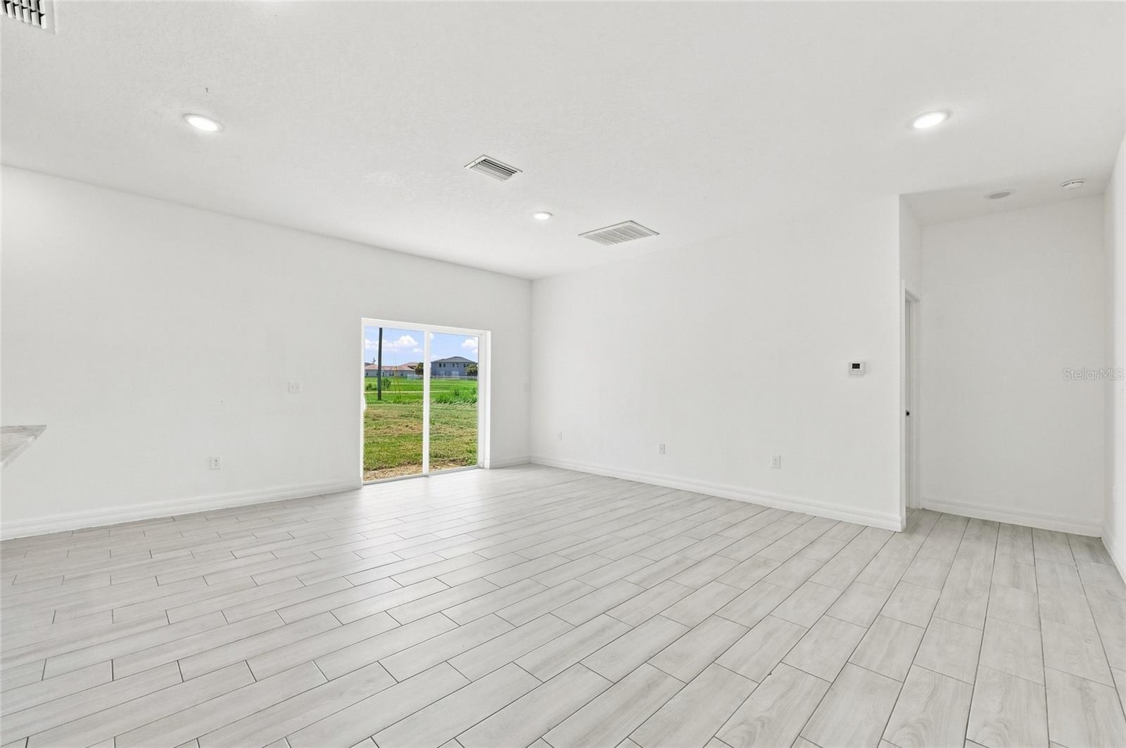 632 Hudson Valley, Poinciana, FL 34759