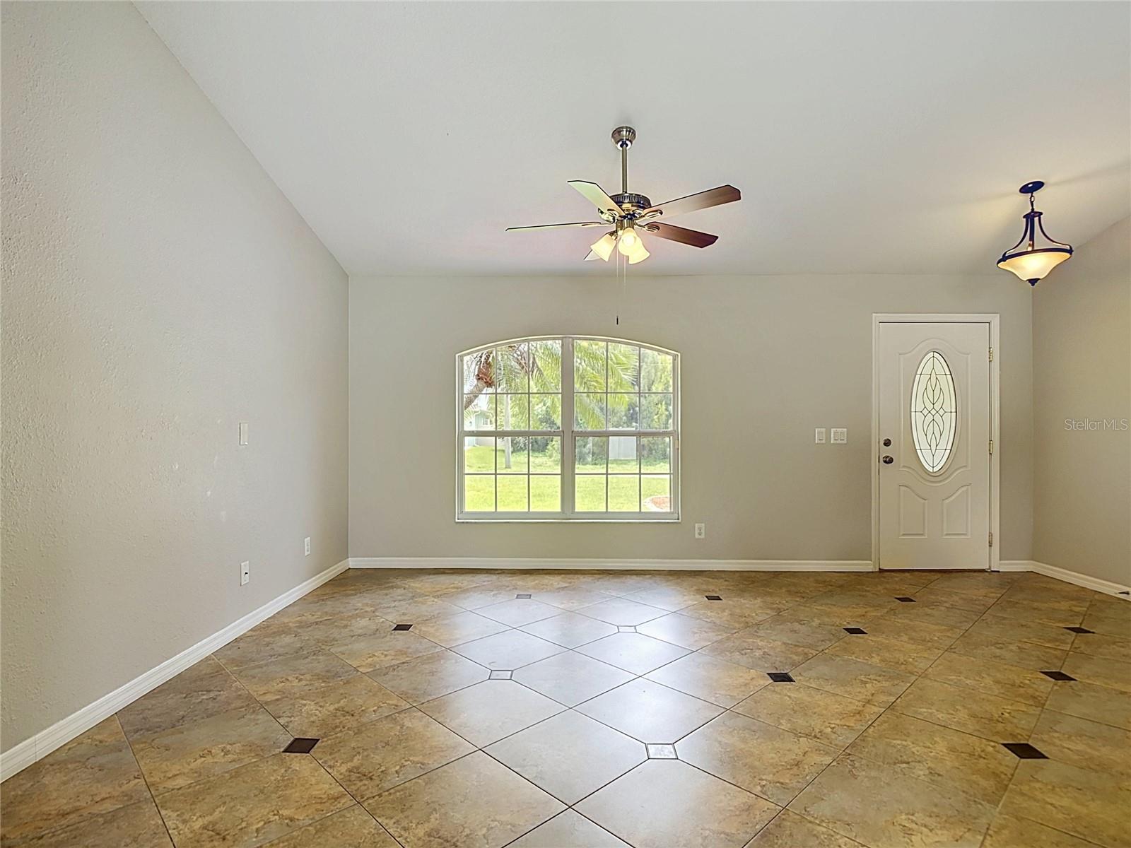 2198 Alliance, North Port, FL 34286