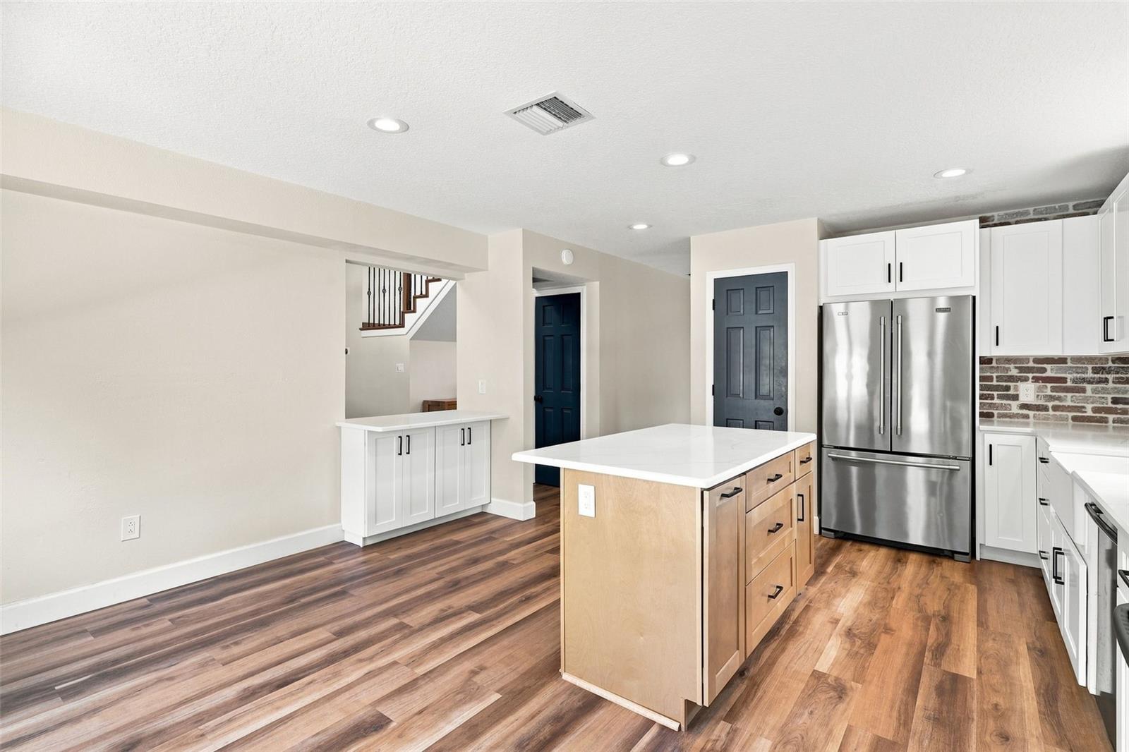 320 Song Bird, Debary, FL 32713
