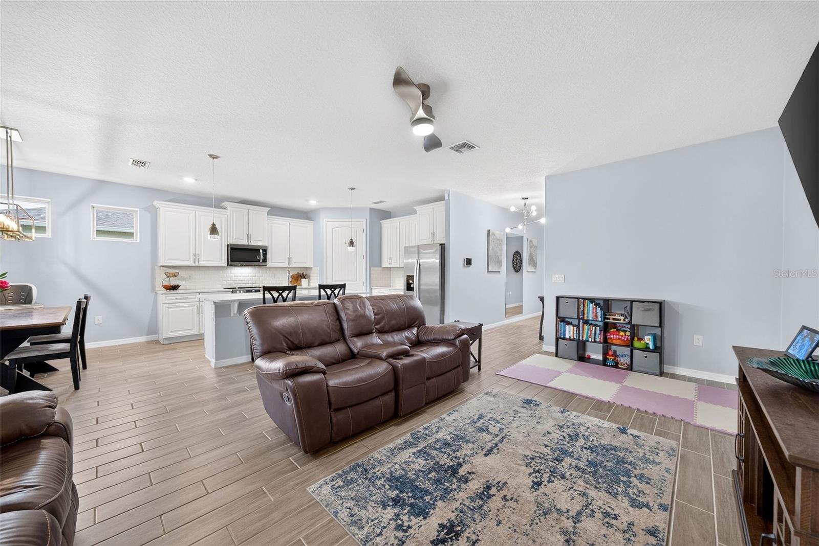 1446 Savoy, Sanford, FL 32771