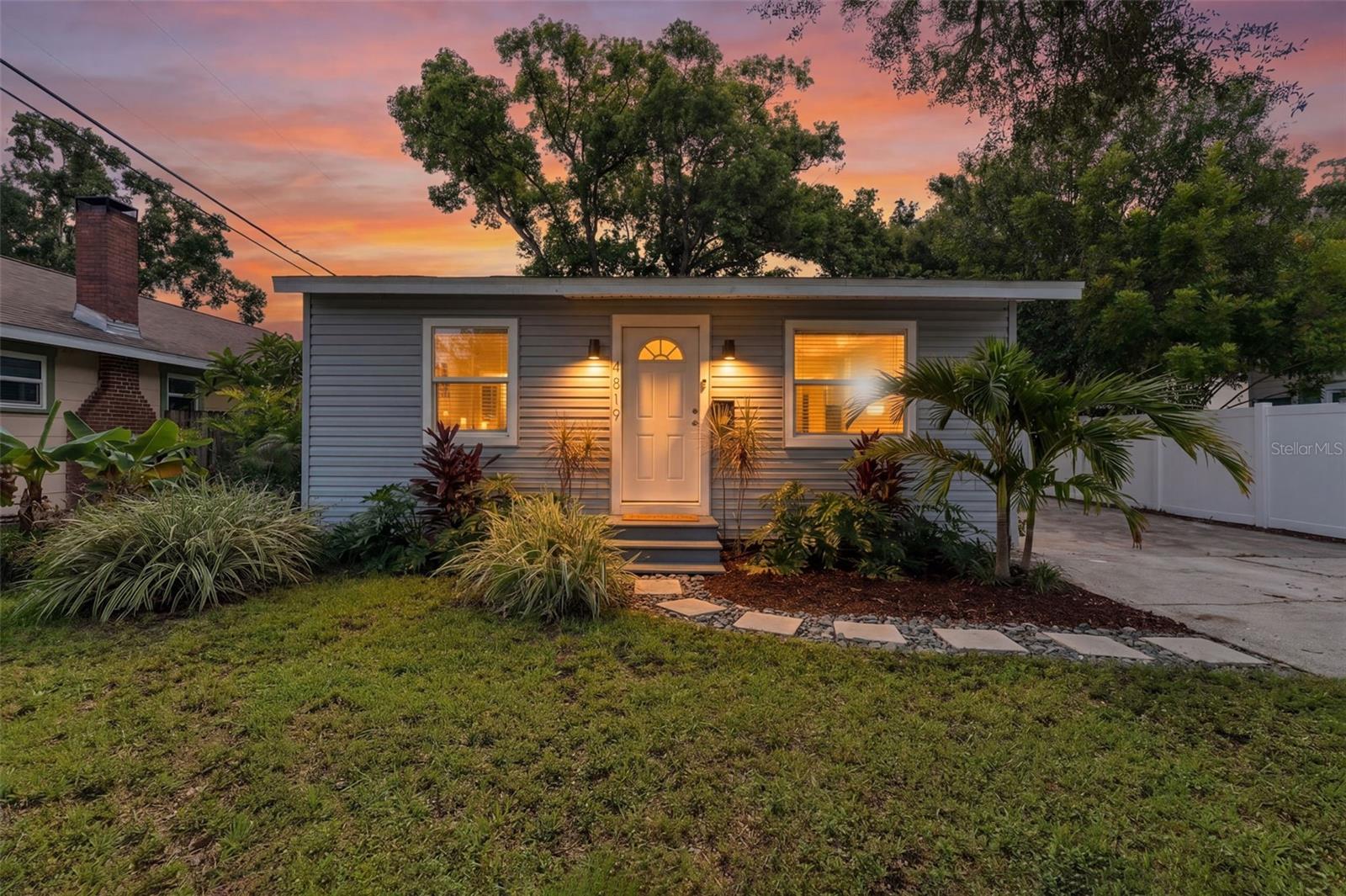 4819 20th, St Petersburg, FL 33714