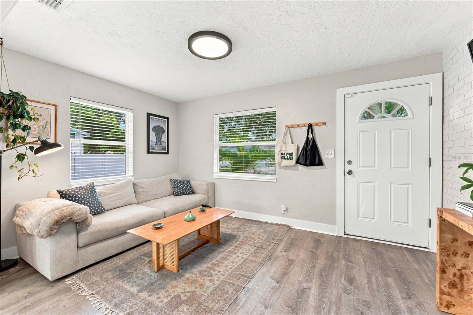 4819 20th, St Petersburg, FL 33714