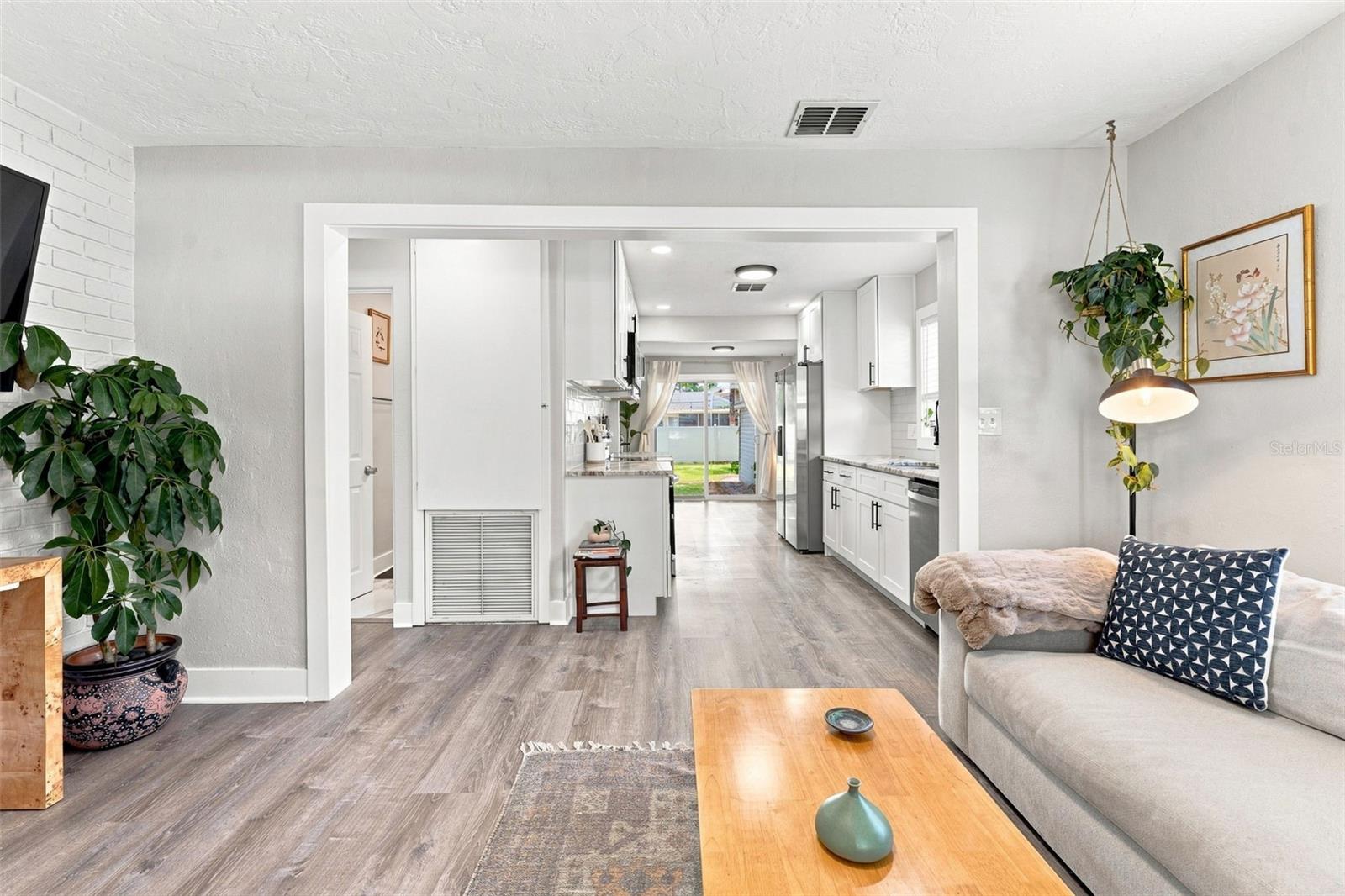 4819 20th, St Petersburg, FL 33714