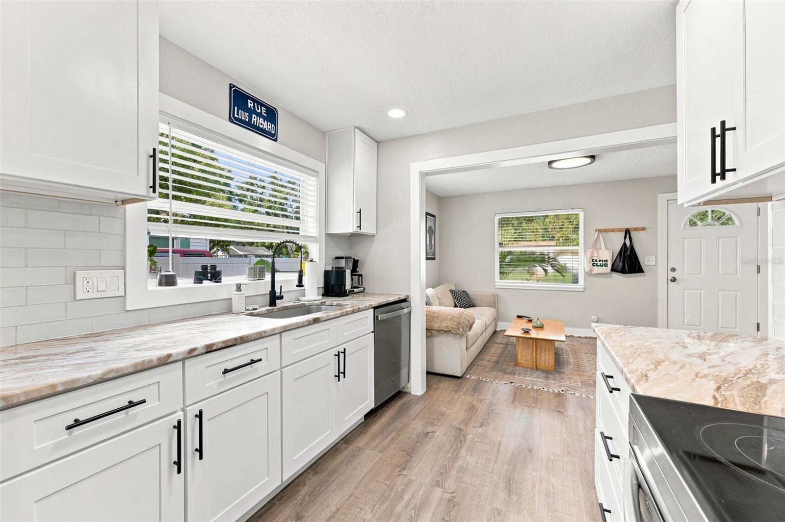4819 20th, St Petersburg, FL 33714