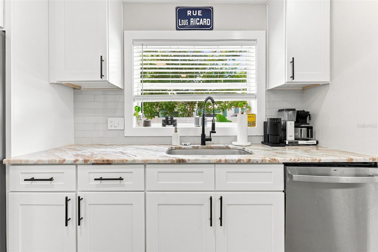 4819 20th, St Petersburg, FL 33714