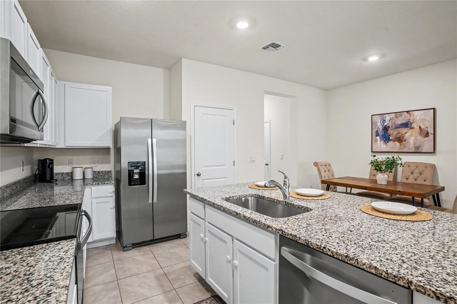 17238 Amber Aspen Way, Land O Lakes, FL 34638