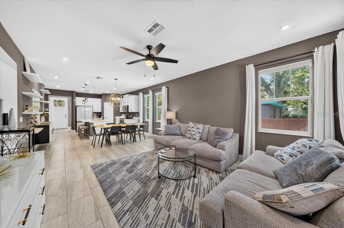 1821 27th, St Petersburg, FL 33712