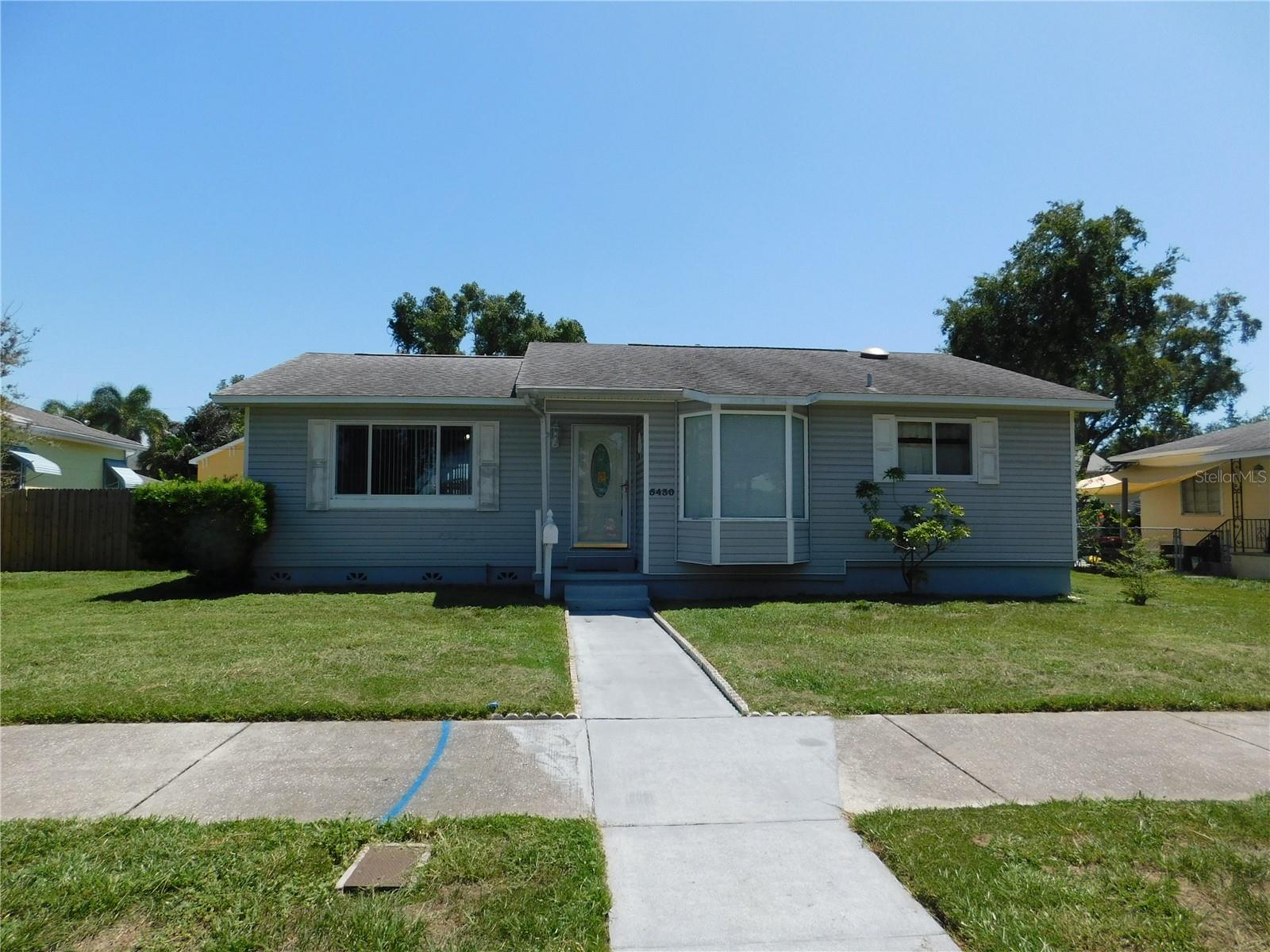 5430 2nd, St Petersburg, FL 33710