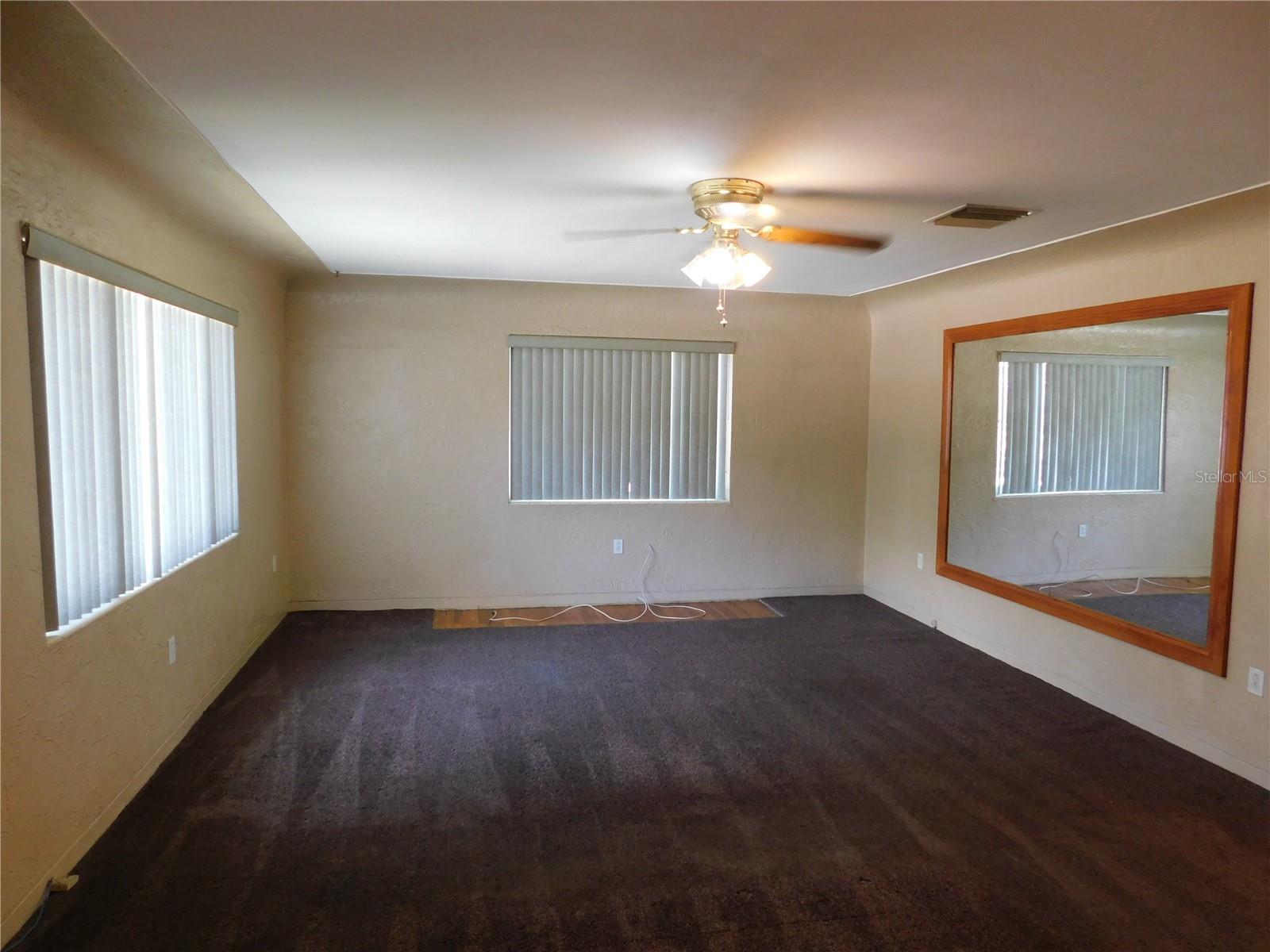 5430 2nd, St Petersburg, FL 33710