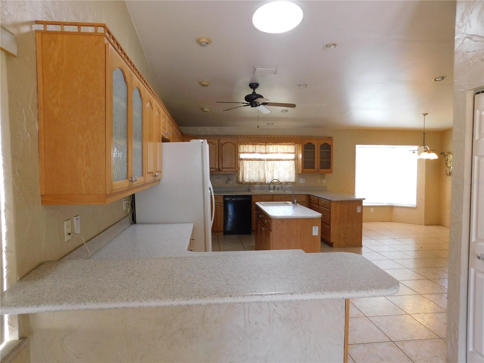 5430 2nd, St Petersburg, FL 33710